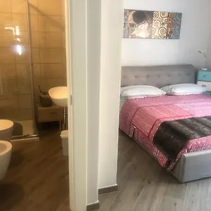 https://stanze-tom-e-jerry-anna.it-tuscanyhotel.com